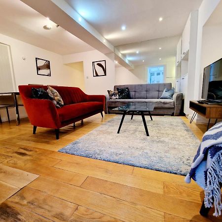 Apartmán Beautiful Hyde Park Flat By Lancaster Gate Station With Private Back Patio Londýn Exteriér fotografie