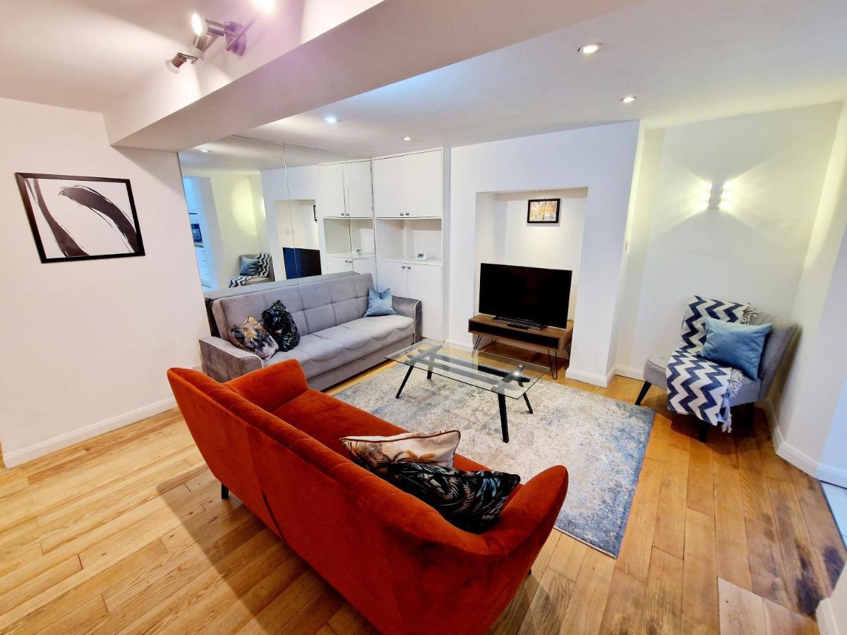 Apartmán Beautiful Hyde Park Flat By Lancaster Gate Station With Private Back Patio Londýn Exteriér fotografie